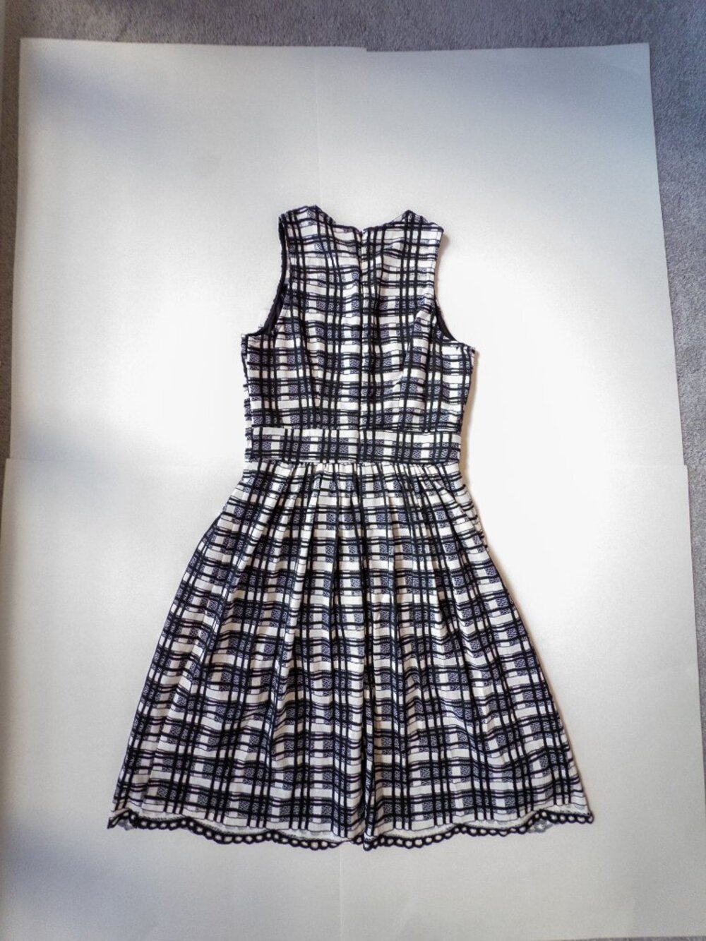 ALEXIA ADMOR Plaid Lace Detail Dress Women's Size X-Small Black/White - Picture 11 of 11